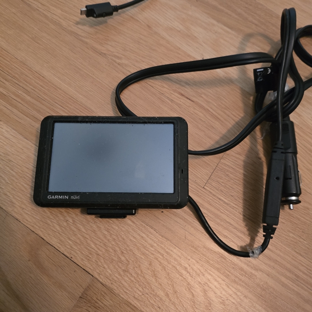 Garmin Nuvi GPS with Black Accessories